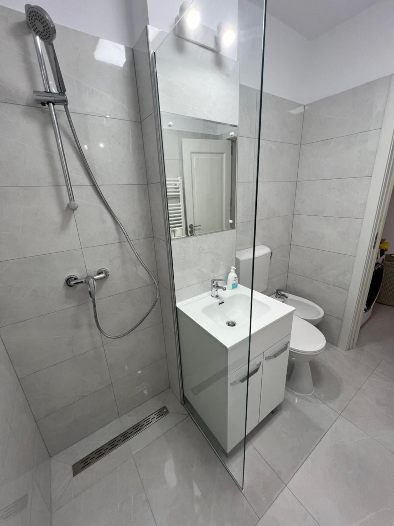 Ferienwohnung Apartament Centru Râmnicu Vâlcea Exterior foto